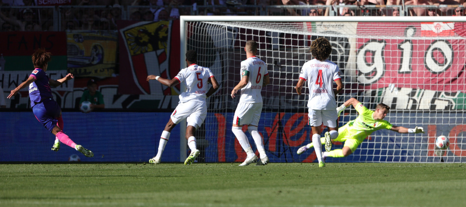 鲁伊兹摄, om 鲁伊兹摄, om